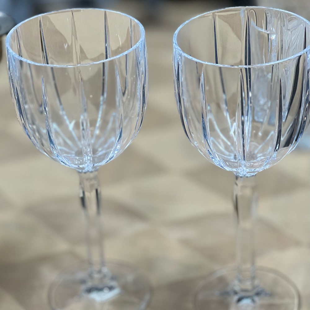 Pair of MINT Marquis by Waterford Crystal Omega Glasses